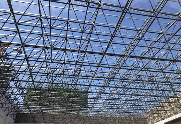 古交加油站网架安装